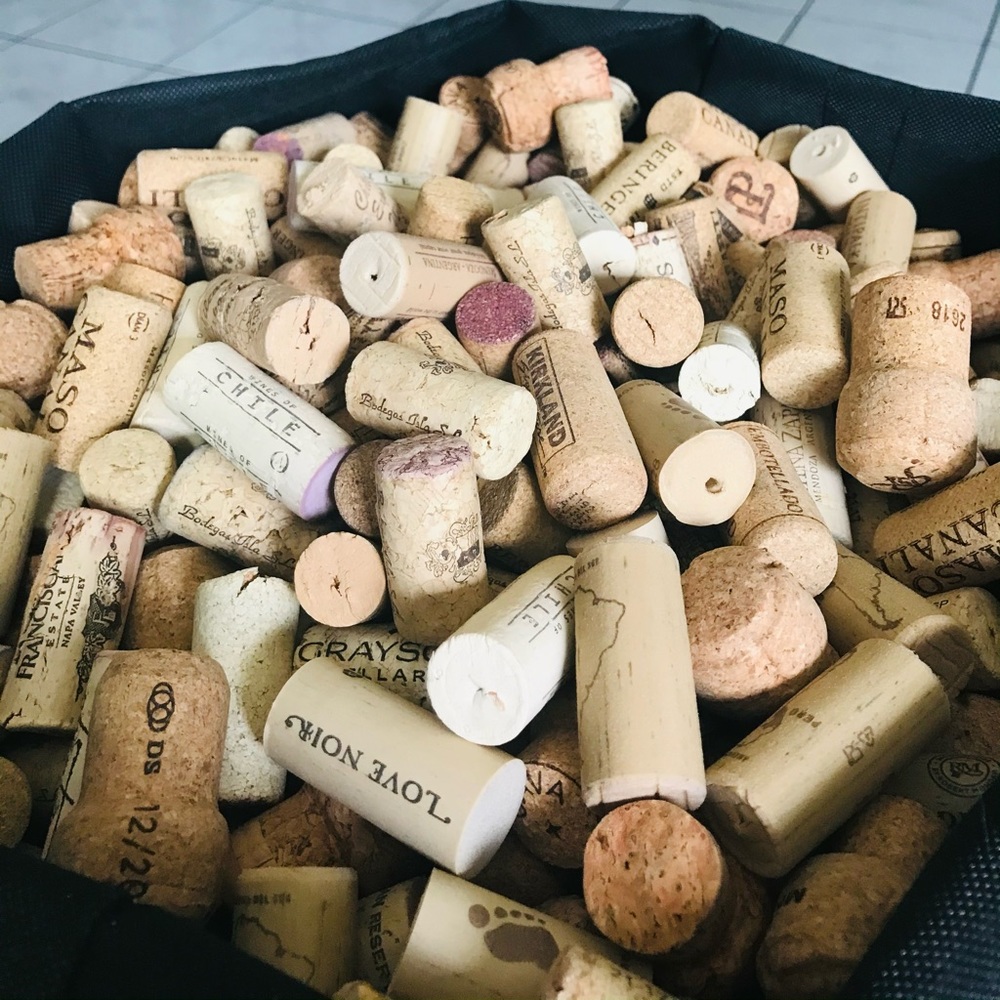 Corks - Picture 4 of 8